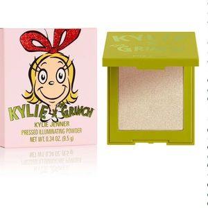 Kylie x Grinch Pressed Illuminating Powder